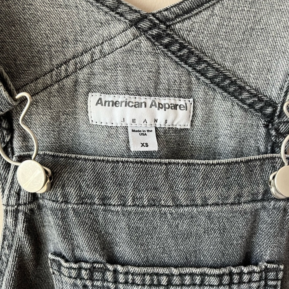 Grey shorts overalls - Picture 2 of 3